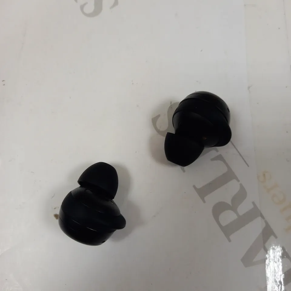 JBL LIVE FREE WIRELESS EARBUDS