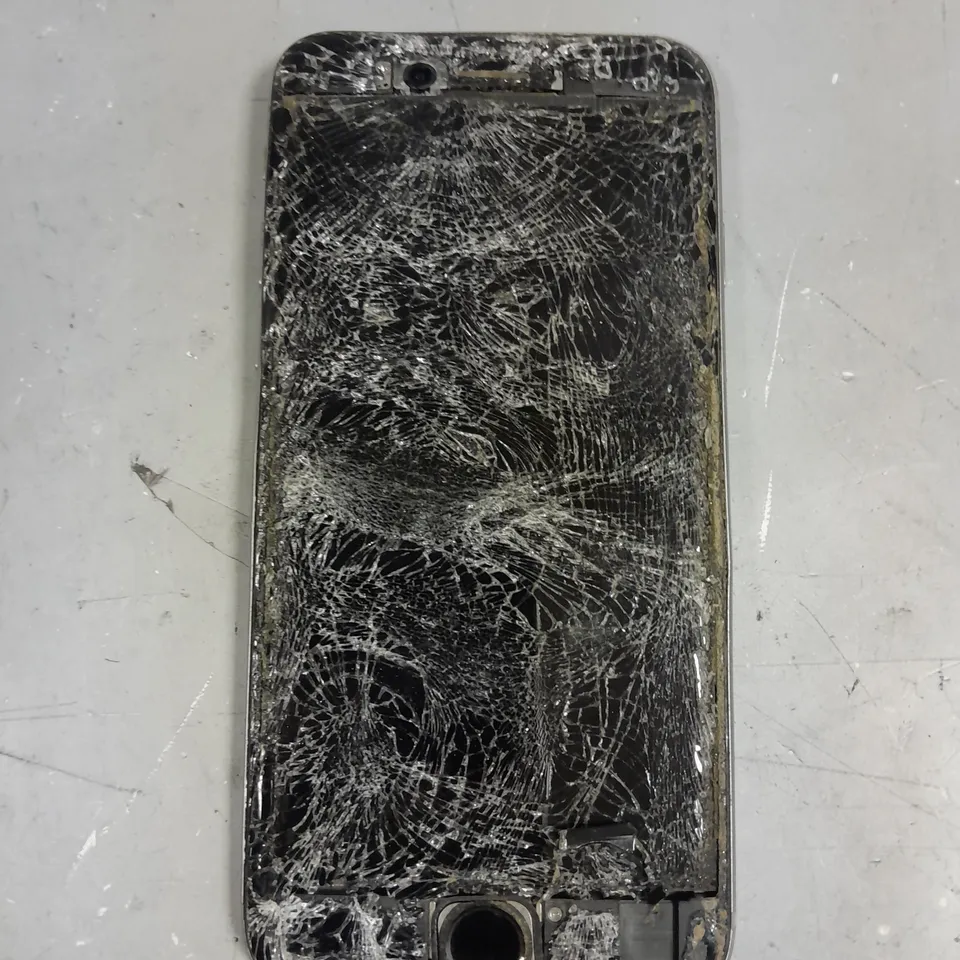 APPLE IPHONE 6S SMARTPHONE 