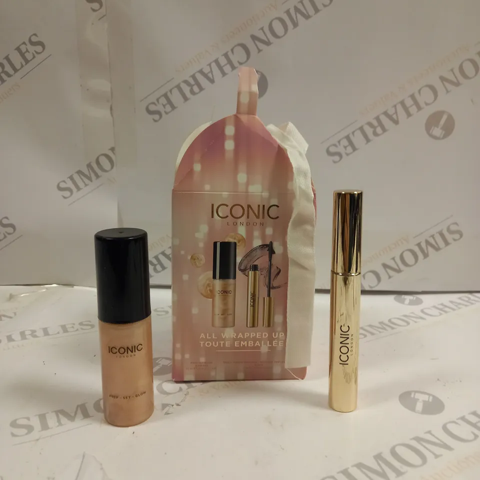 BOXED ICONIC LONDON ALL WRAPPED UP MAKE UP SET  RRP £22