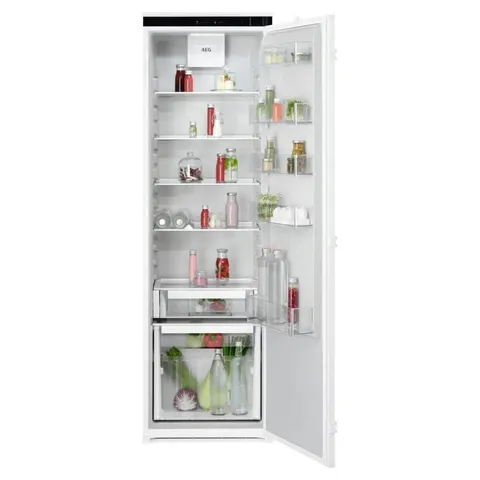 AEG TK6DS181ES 177CM SERIES 6000 INTEGRATED IN COLUMN LARDER FRIDGE