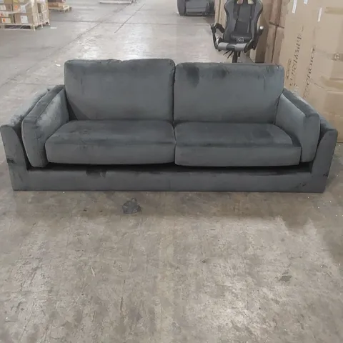 QUALITY DESIGNER 3 SEATER VELVET UPHOLSTERED SOFA 