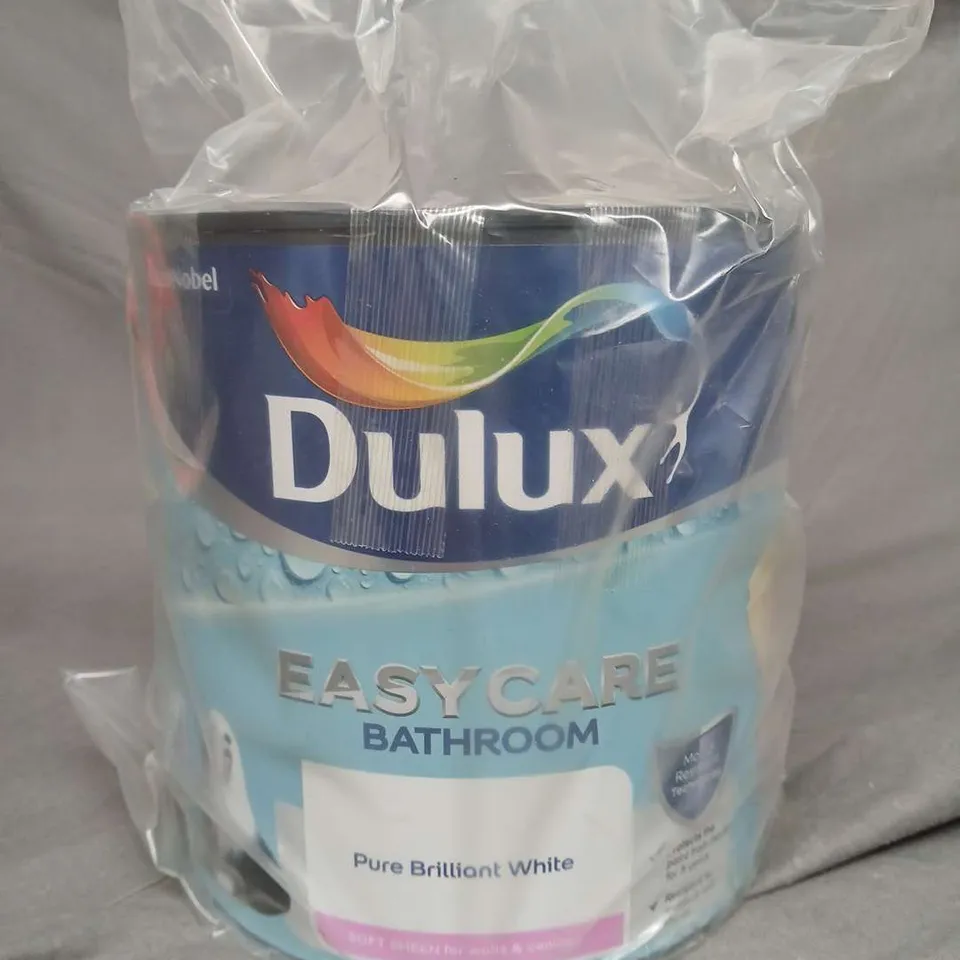 DULUX EASY CARE BATHROOM PAINT WHITE 2.5L /COLLECTION ONLY 