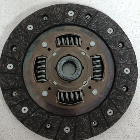 CLUTCH DISC ASSEMBLY WITH SPRINGS – FLYWHEEL SIDE