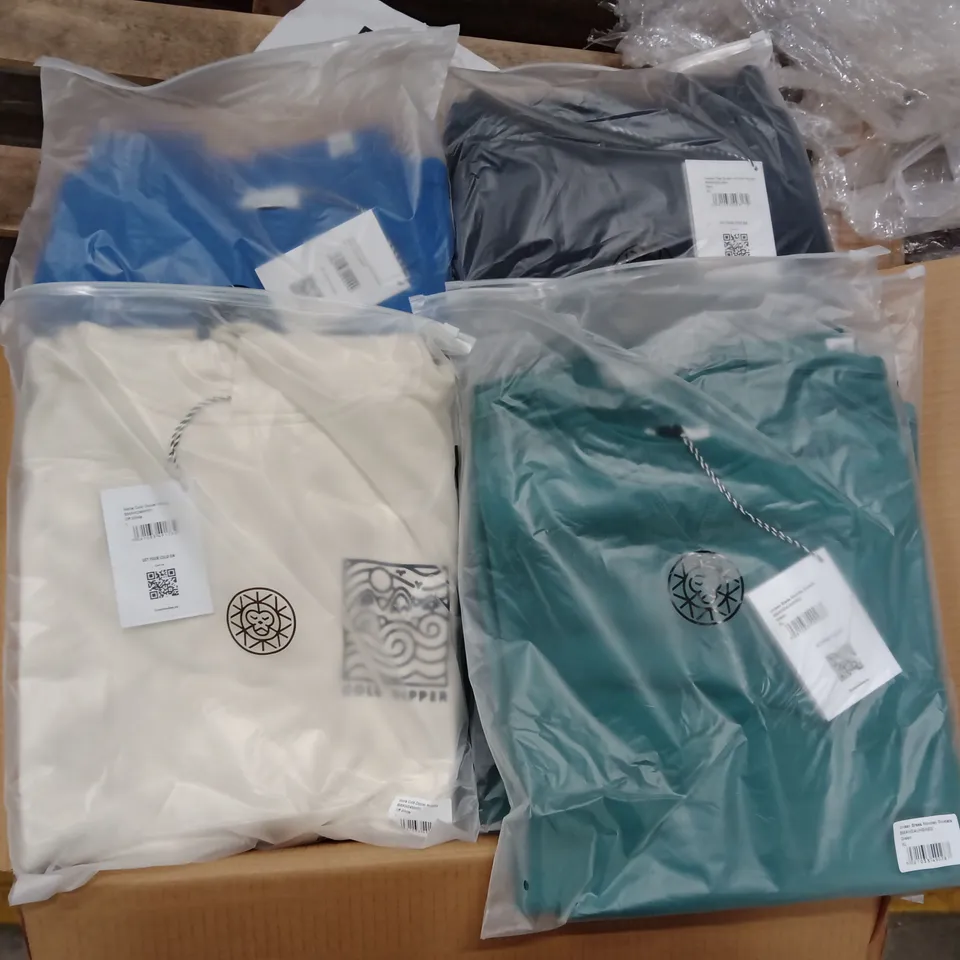 BOX OF MIXED ASSORTMENT OF BRAND NEW BRASS MONKEY CLOTHING ITEMS INCLUDING - SWEATERS, HOODIES - MIXED SIZES - APPROXIMATELY 19 ITEMS