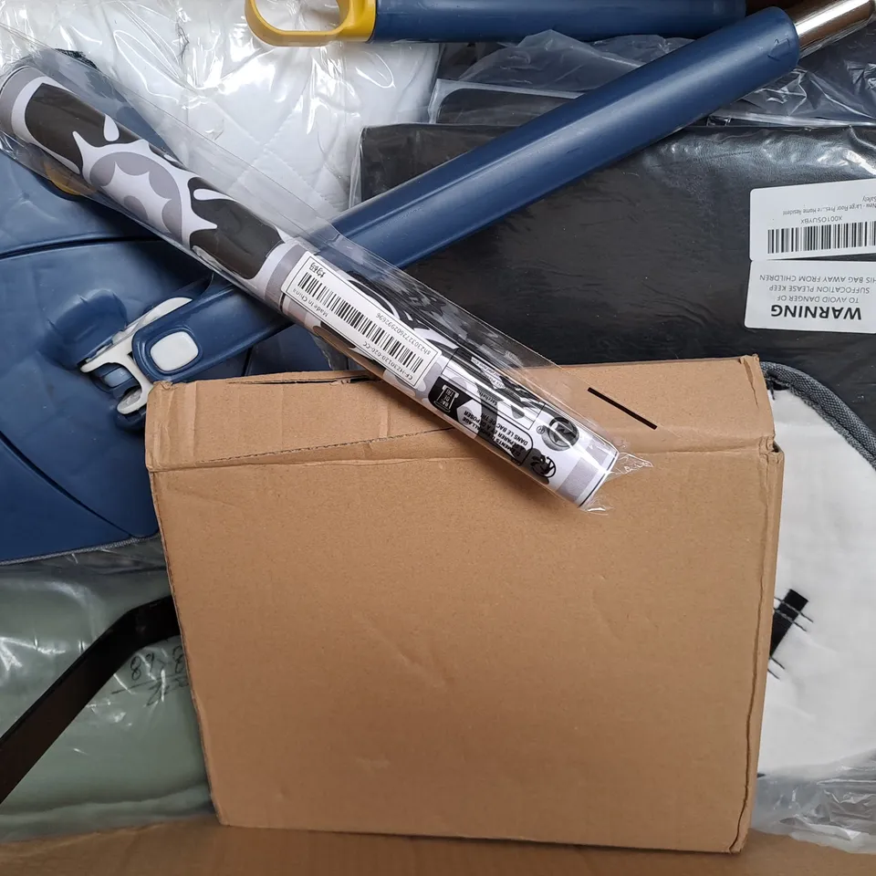 BOX OF APPROXIMATELY 20 ASSORTED HOUSEHOLD ITEMS TO INCLUDE PAPER FLOWERS, AQUARIUM SAND, ETC