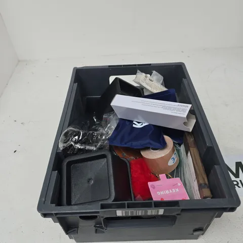 TOTE OF APPROXIMATELY 12 ASSORTED ITEMS TO INCLUDE: TOWER HEADLAMP 
