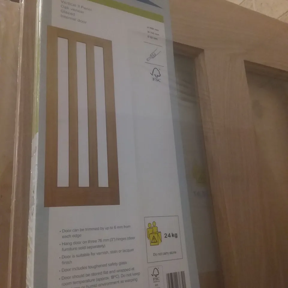 PINE 3 PANEL INTERNAL DOOR 198X76CM