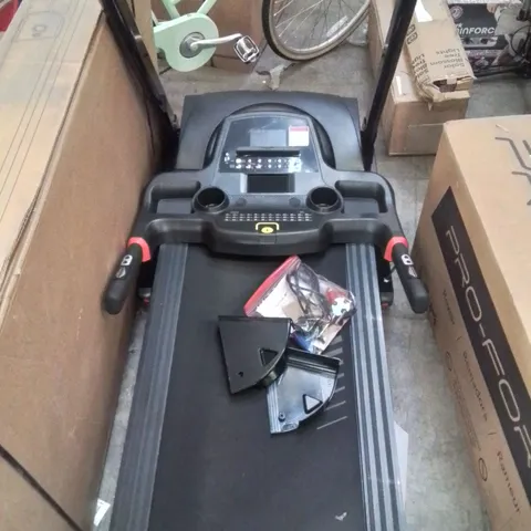 REEBOK ONEGT40 TREADMILL 