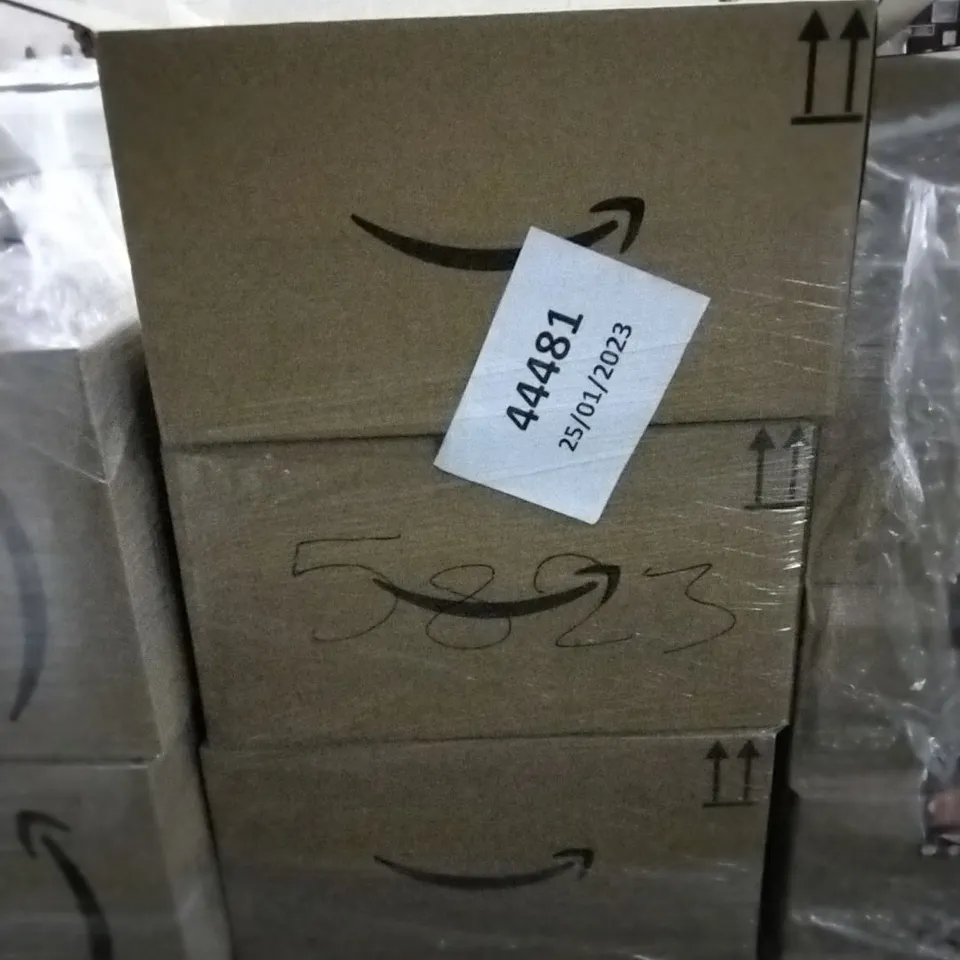 PALLET OF ASSORTED ITEMS INCLUDING METFORMIN BOOK, WORLD CUP FLAGS, SCULPTING TOOL SET, SILICONE TROWEL & SCRAPER, 6PC FOAM FILTERS, LAPTOP SHOULDER BAG 