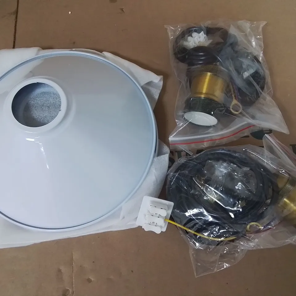 PAIR OF IDEGU RETRO SUSPENSION LIGHTS WITH 22CM SHADE