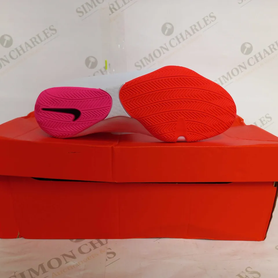 NIKE MACHOMAI SE BOXING SHOES - UK 5.5
