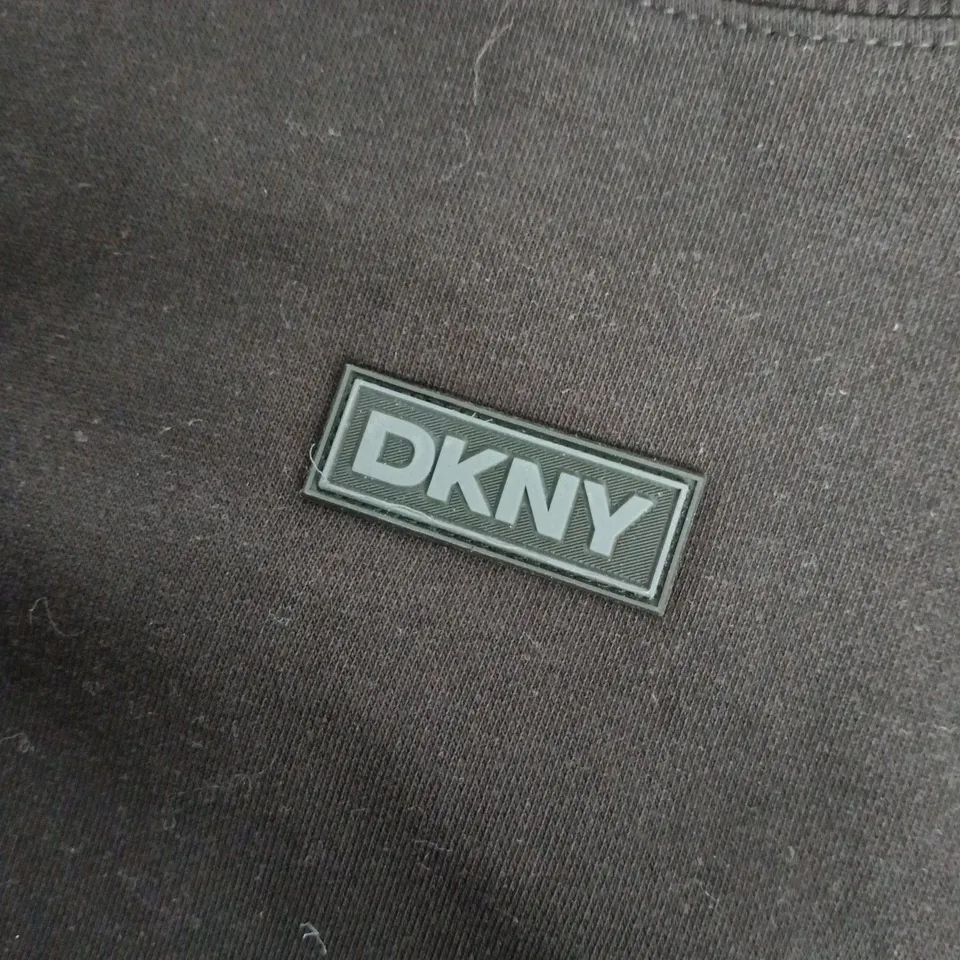 DKNY OVERSIZED FIT CREWNECK JUMPER IN BLACK - LARGE