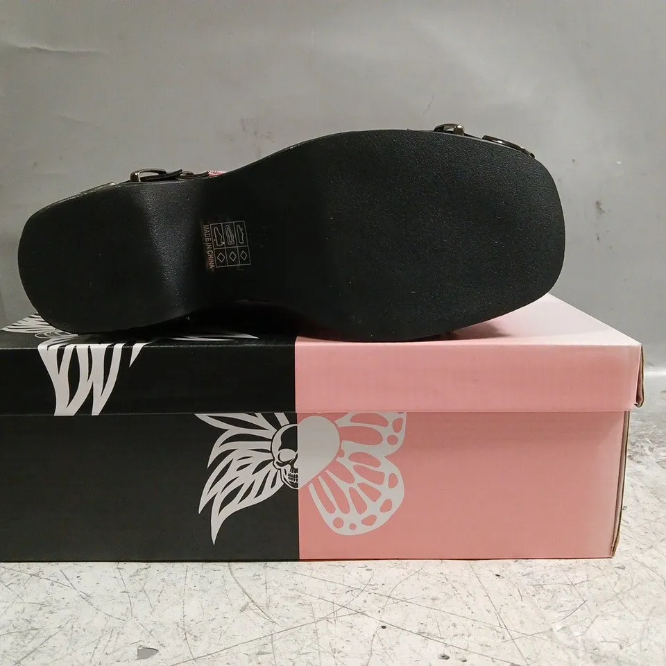 BOXED PAIR OF KOI SWEET APATHY PLAID WEDGE MARY JANES IN PINK SIZE UK 5