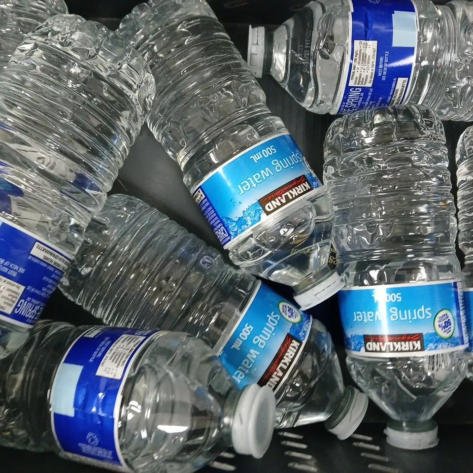 APPROXIMATELY 10 X KIRKLAND SIGNATURE SPRING WATER (500ML)
