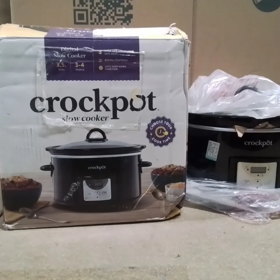 BOXED CROCKPOTSLOW COOKER 