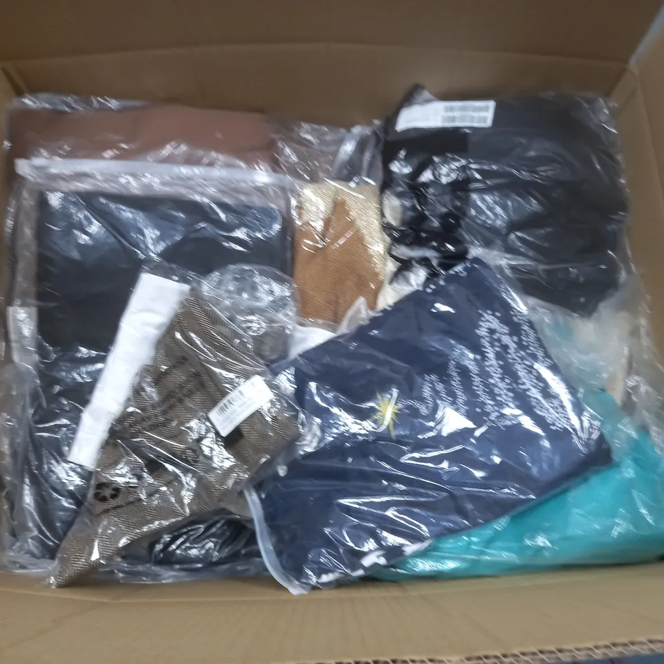 LARGE QUANTITY OF ASSORTED BAGGED CLOTHING ITEMS