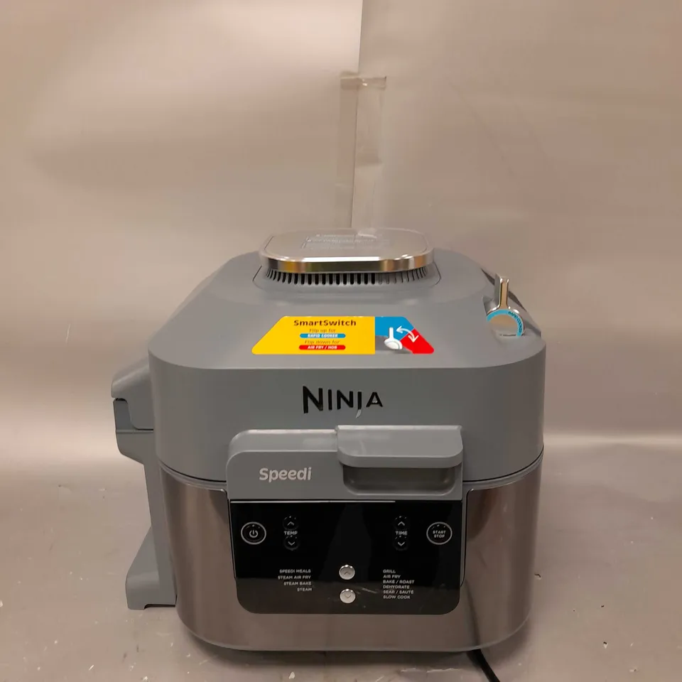 BOXED OUTLET NINJA SPEEDI 10 IN 1 5.7L RAPID-COOKER & AIR FRYER