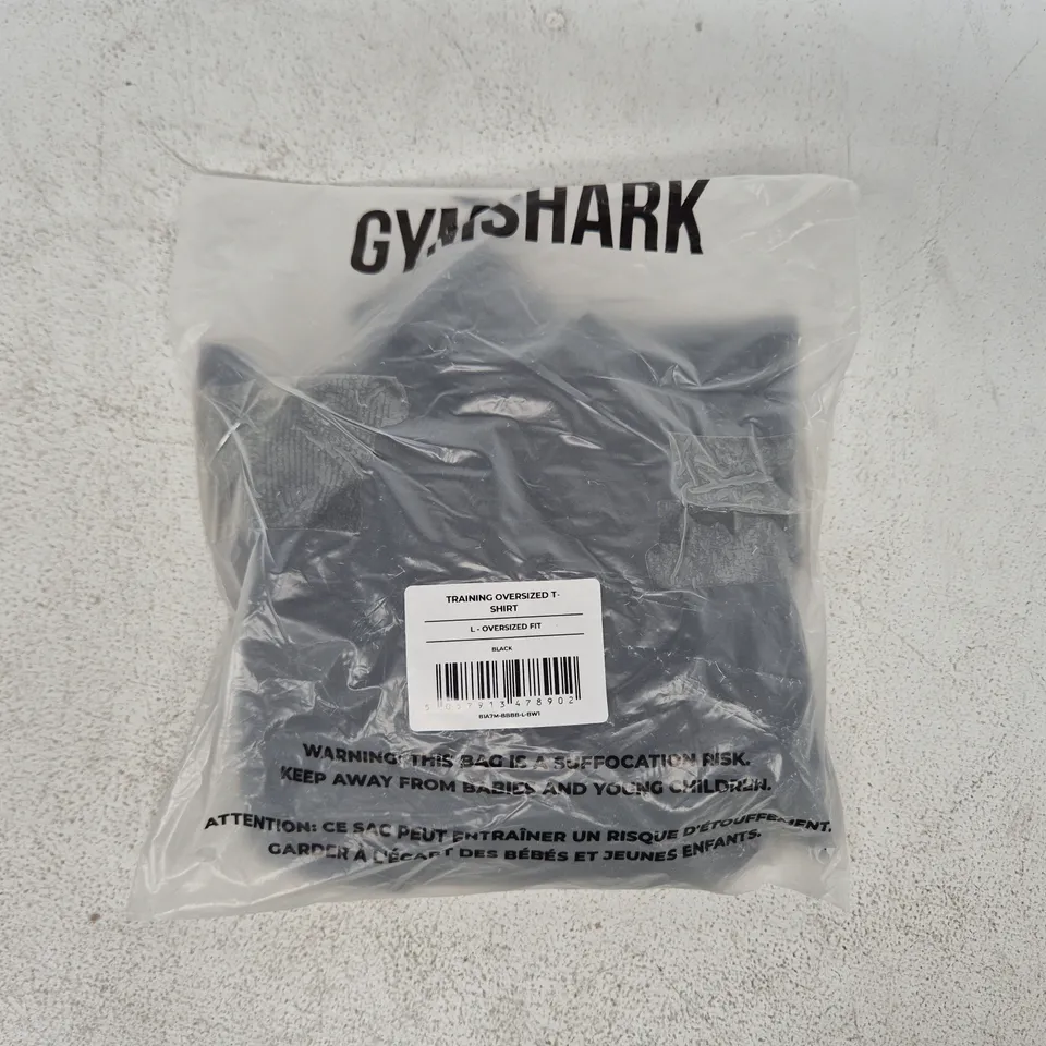 BAGGED GYM SHARK TRAINING OVERSIZED T-SHIRT IN BLACK SIZE LARGE