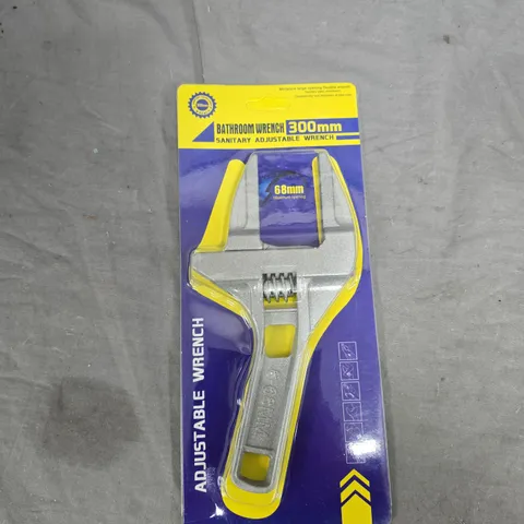 BOX OF APPROXIMATELY 25 ITEMS TO INCLUDE: BATHROOM WRENCH AND DAILY AFFIRMATIONS CALENDAR 