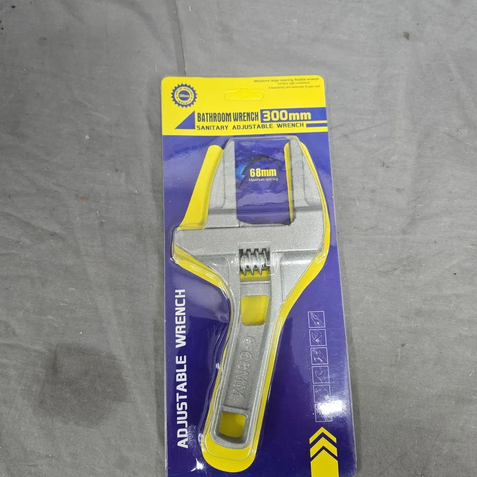 BOX OF APPROXIMATELY 25 ITEMS TO INCLUDE: BATHROOM WRENCH AND DAILY AFFIRMATIONS CALENDAR 