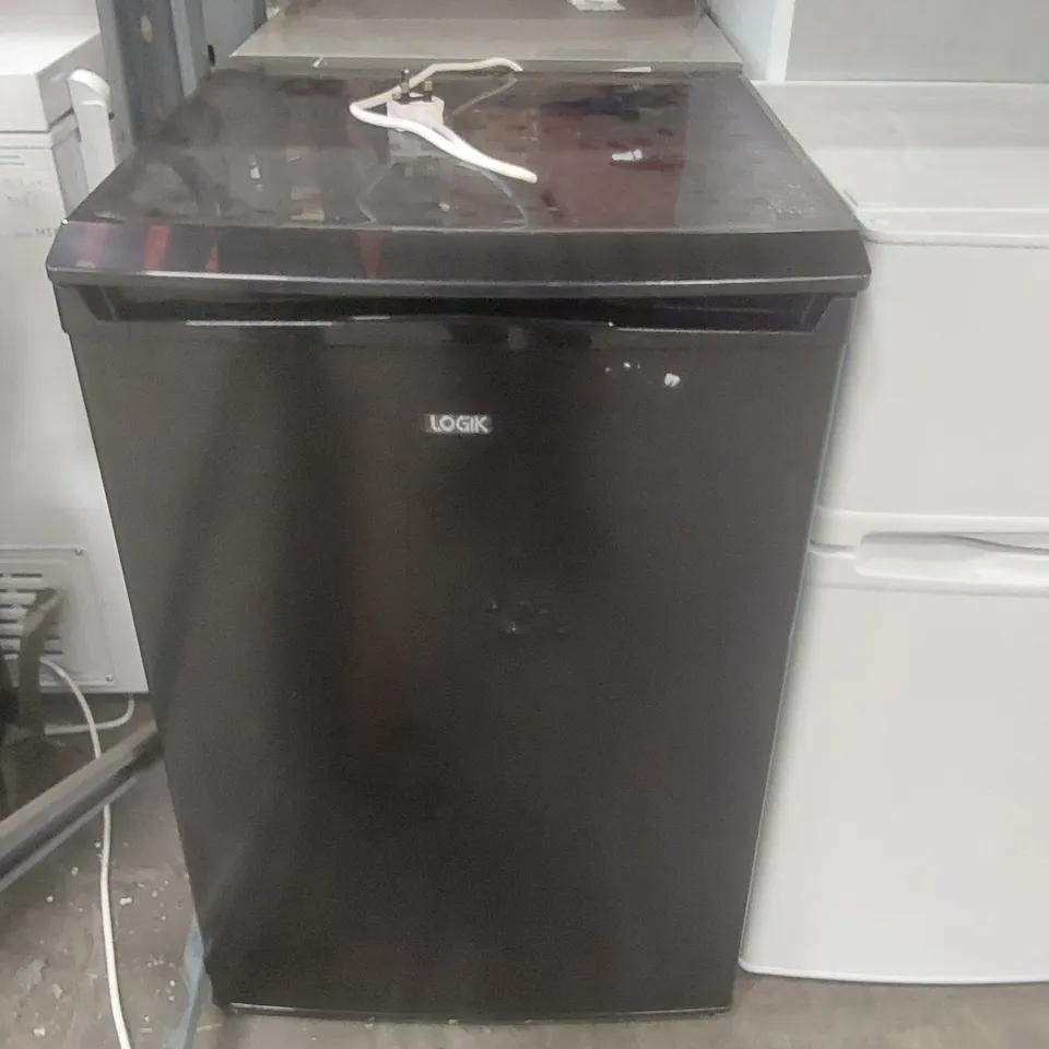 LOGIK LUL55B23 UNDERCOUNTER FRIDGE - BLACK