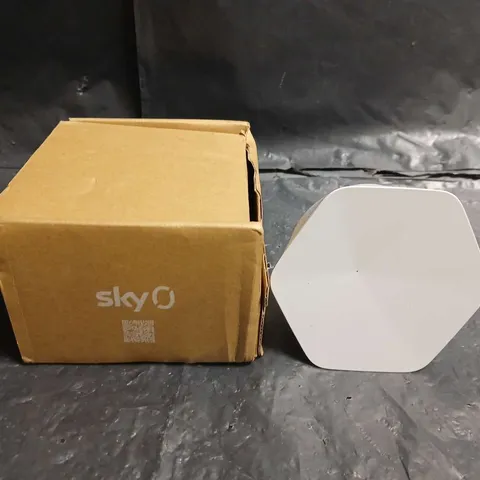 SKY MAX POD WIRELESS WIFI BOOSTER WIFI EXTENDER