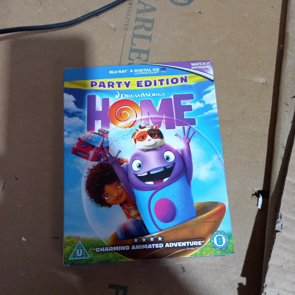 LOT OF APPROX 40 'HOME' BLU-RAYS