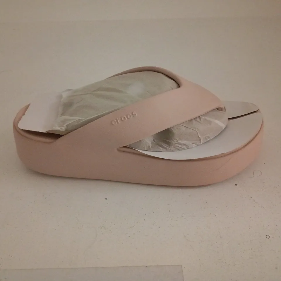 CROCS GETAWAY SANDALS UK 5 UNBOXED