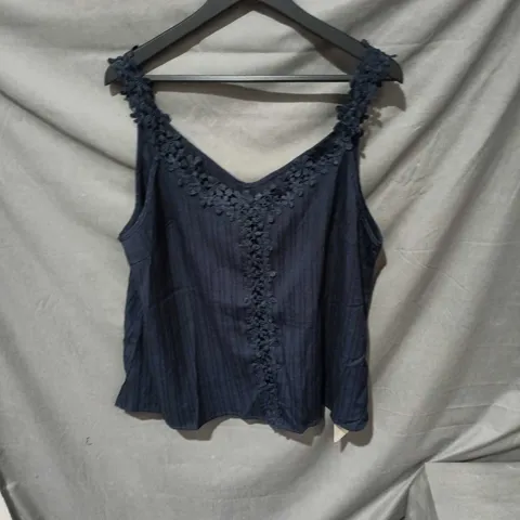 EMERY ROSE NAVY LACE-TRIM TANK TOP – UK SIZE 1 XL