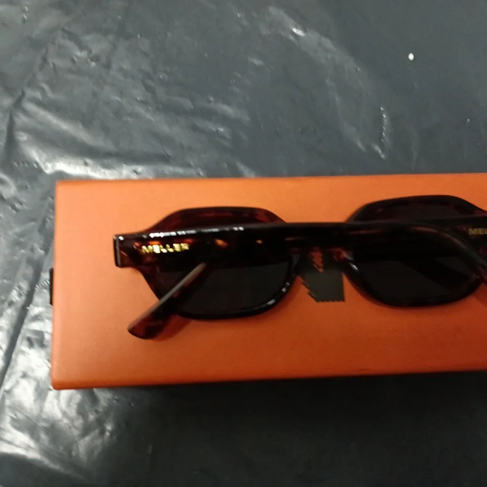 MELLER SUNGLASSES – TORTOISESHELL FRAME