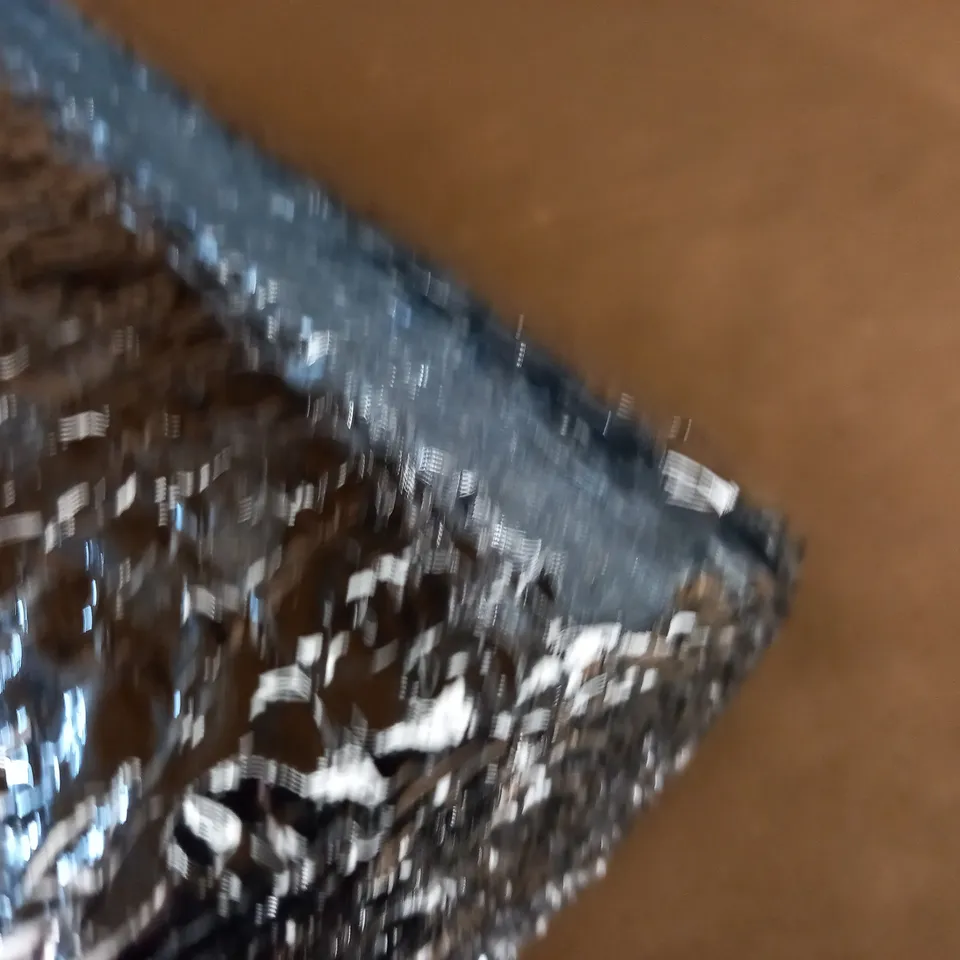 ROLL OF REFLECTIVE MATERIAL - 60CM X UNSPECIFIED