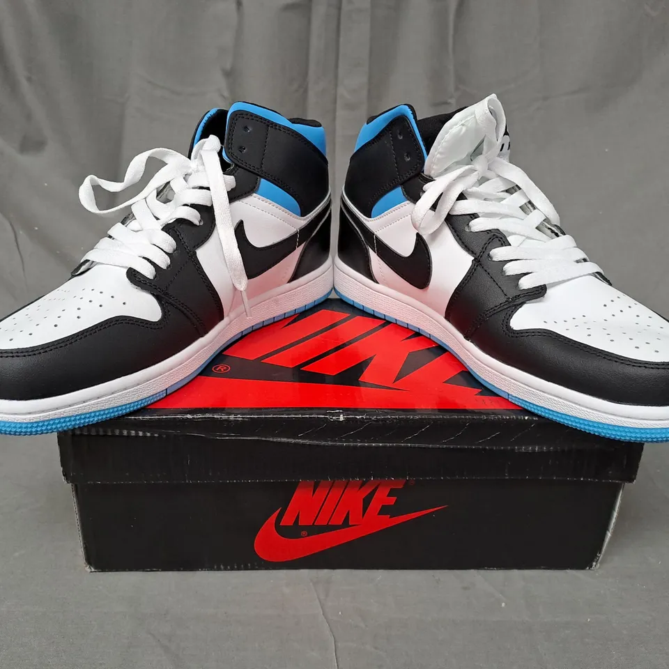 BOXED PAIR OF NIKE AIR JORDAN 1 SHOES IN BLACK/WHITE/BLUE UK SIZE 10