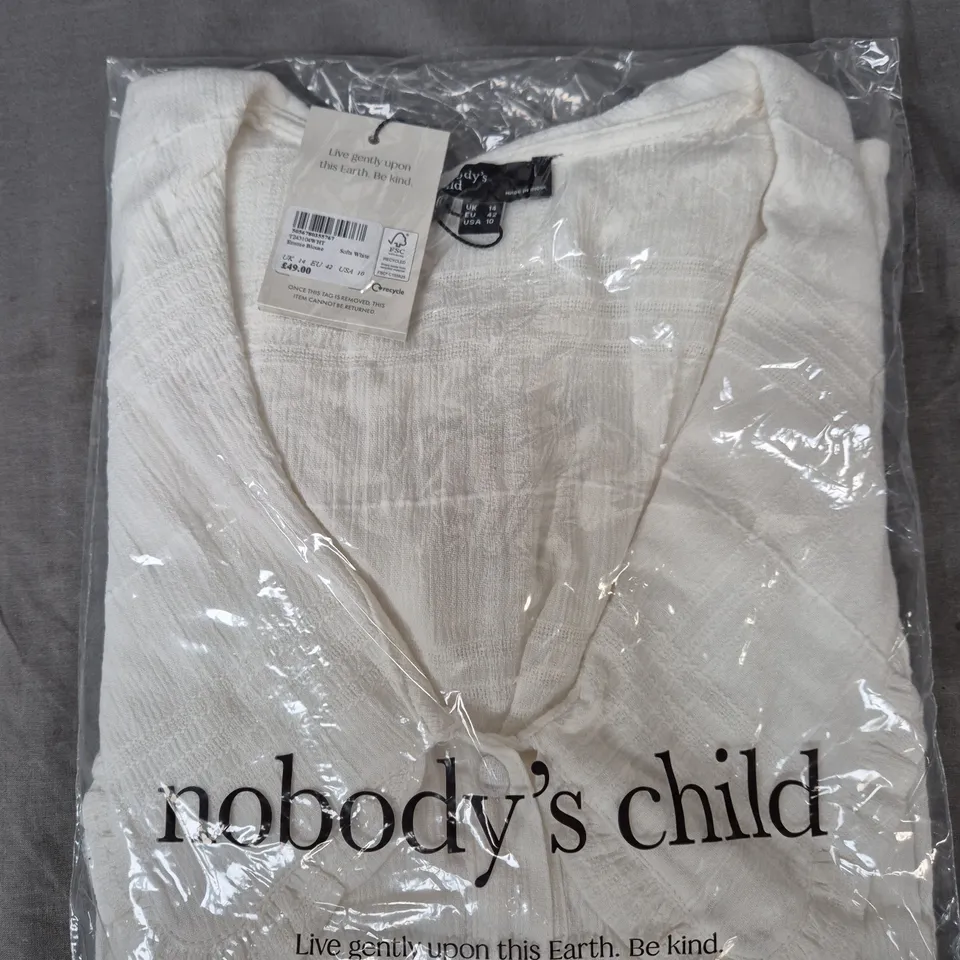 BAGGED NOBODYS CHILD EMMIE BLOUSE IN SOFT WHITE - UK 14