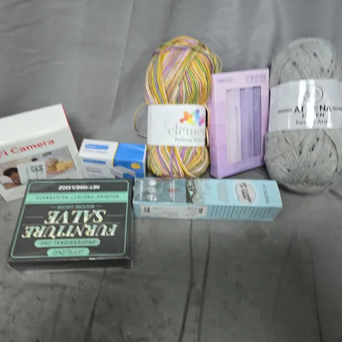 APPROXIMATELY 12 ASSORTED HOUSEHOLD ITEMS TO INCLUDE RAPESCO STAPLES, FURNITURE SALVE, WIFI CAMERA, ETC