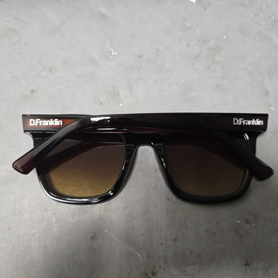 D.FRANKLIN 993 CRYSTAL BROWN/ GRAD BROWN UNIVERSAL