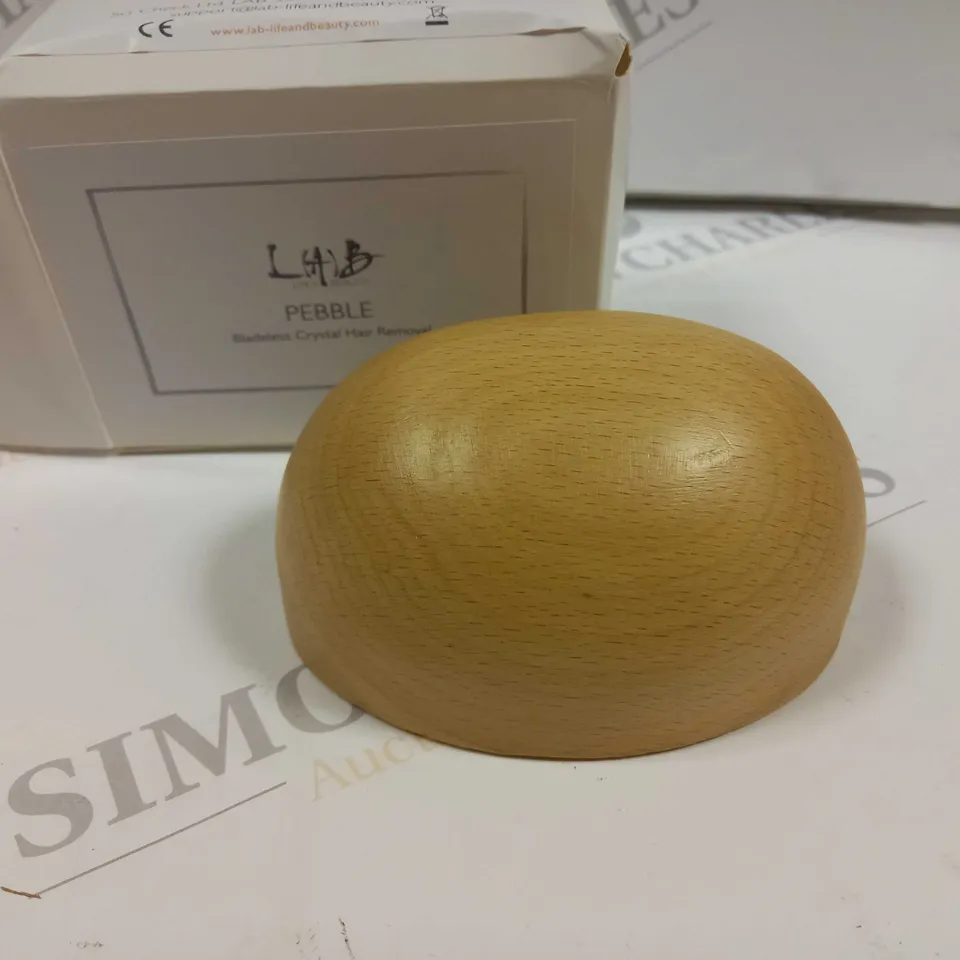 PEBBLE BLADELESS CRYSTAL HAIR REMOVER
