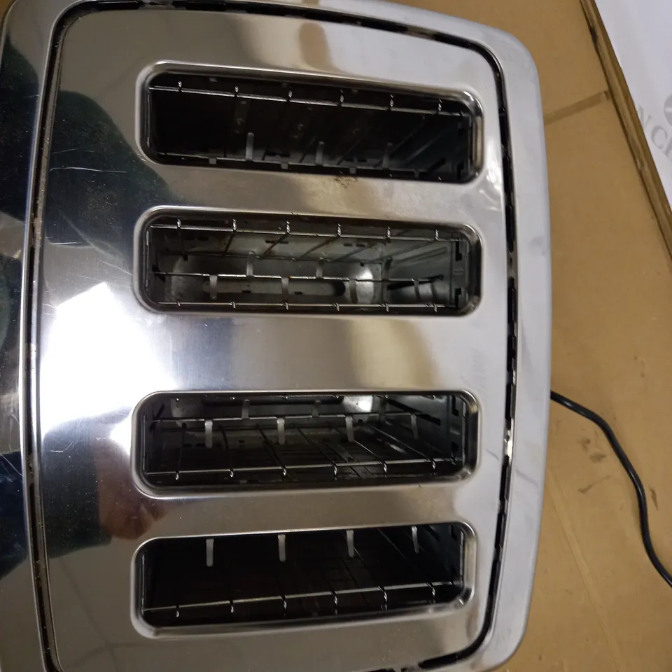 RUSSELL HOBBS 25141 STAINLESS STEEL FOUR SLICE TOASTER