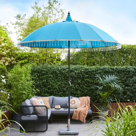 BOXED 2.85m PEACOCK AND GOLD CAROUSEL PARASOL (1 BOX)
