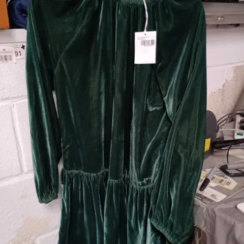 WOMEN'S EMERALD GREEN VELVET DRESS – LONG SLEEVES, GATHERED WAIST UK14