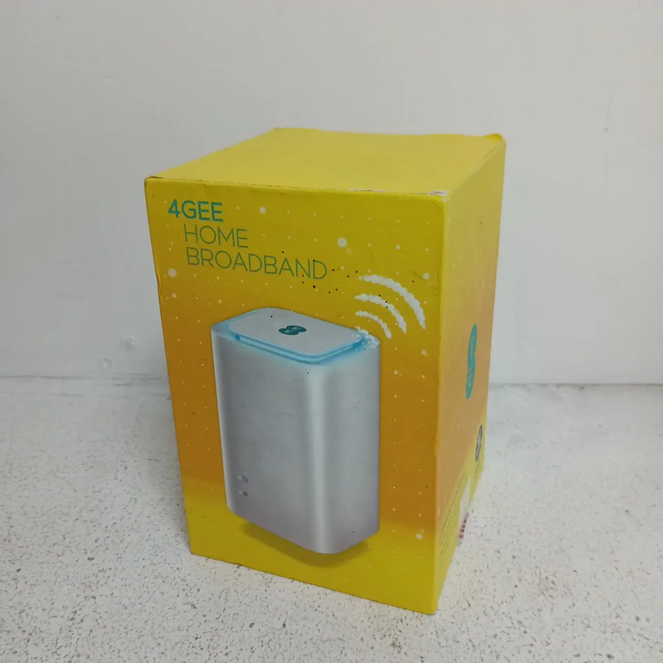 EE 4GEE HOME BROADBAND BOXED