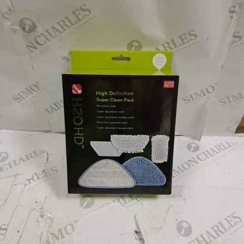 BOX OF ASSORTED ITEMS TO INCLUDE H20 CLEAN, HAIRSHARK, CYROSHINE ETC
