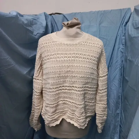 ABERCROMBIE & FITCH CREAM KNIT SWEATER β UK SIZE L