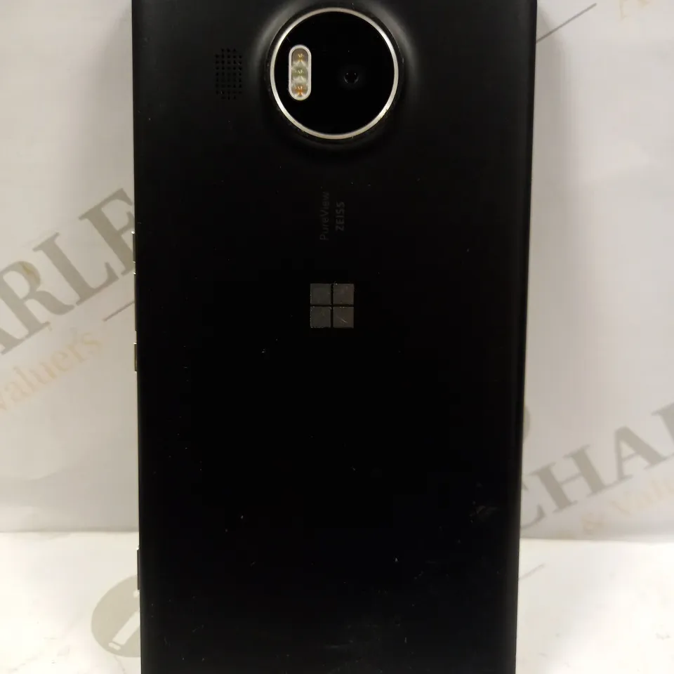 MICROSOFT LUMIA 950 XL RM-1085 IN BLACK