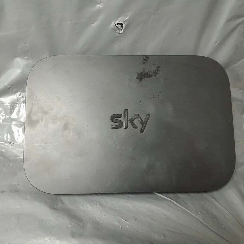 SKY EM150 Q MINI BOX