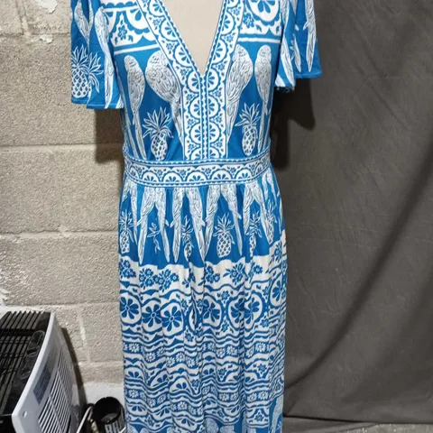 BODEN WOMEN'S BLUE AND WHITE PRINTED MAXI DRESS – V-NECK, SHORT SLEEVES - SIZE 12