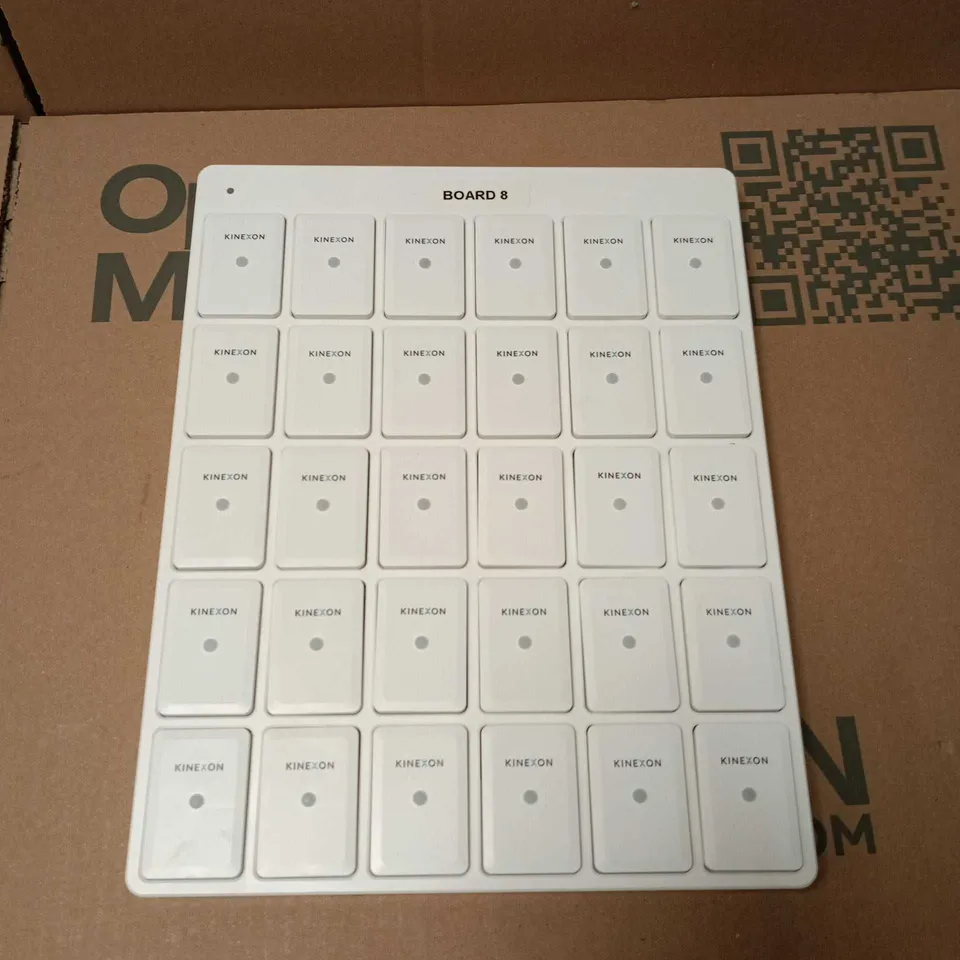 KINEXON KNX-C2.2-1.1-4F TRACKER TILES