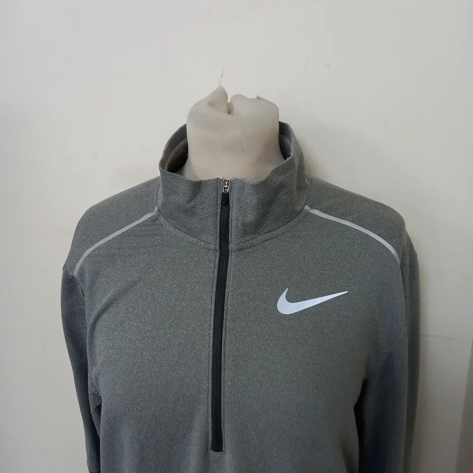 NIKE LOGO 1/2 ZIP TECH TOP SIZE S