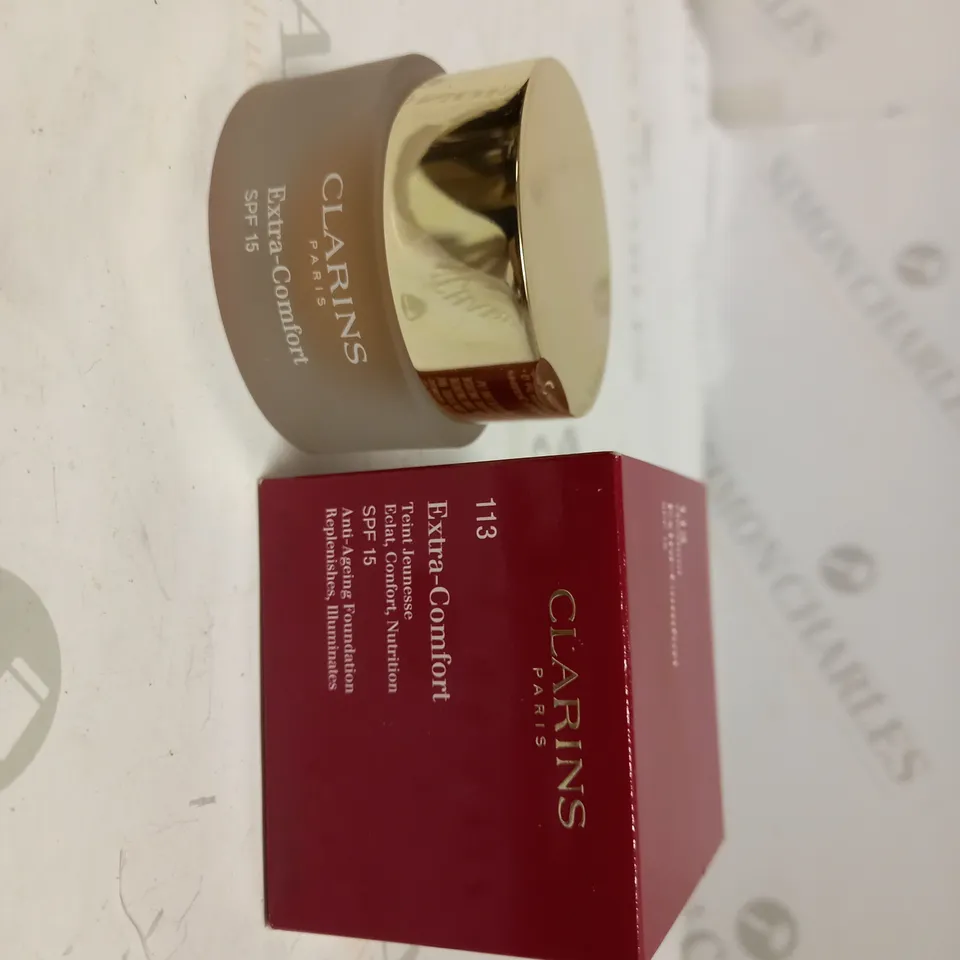 CLARINS EXTRA-COMFORT FOUNDATION SPF 15