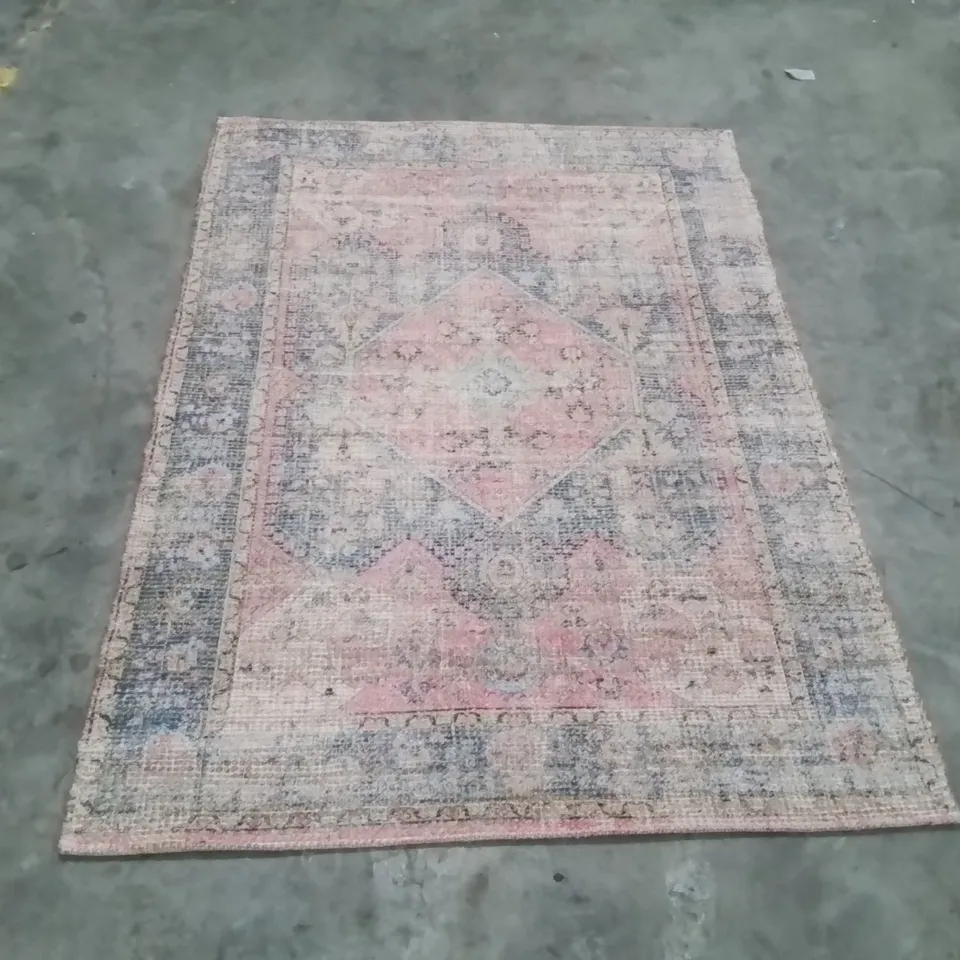 QUALITY DESIGNER AREA RUG - APPROXIMATELY 180X130CM