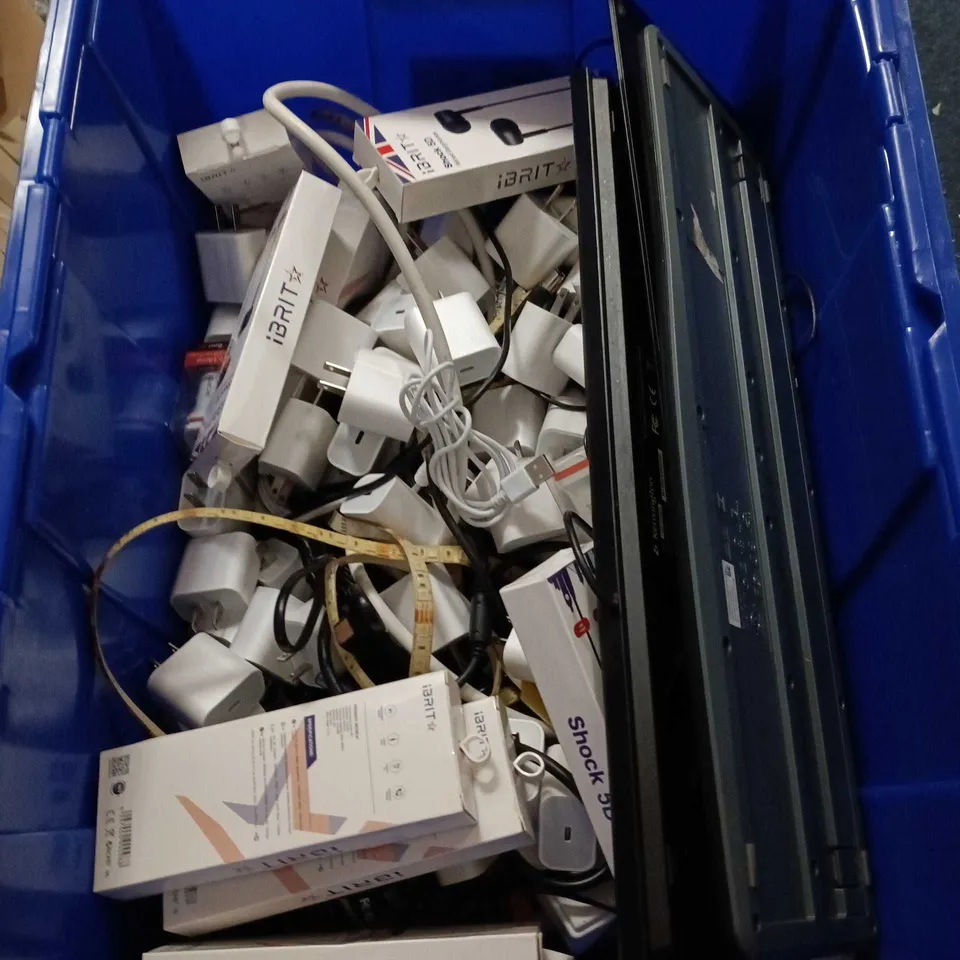 BOX OF APPROXIMATELY 40 ASSORTED ELECTRICAL ITEMS INCLUDING LOGITECH KEYBOARD , WIRED EARPHONES AND TWO PIN PLUGS 